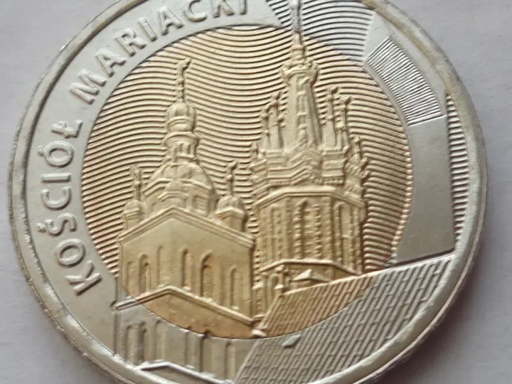 Moneta 5 zł z Kościołem Mariackim: Płać czy kolekcjonuj? Wartość!