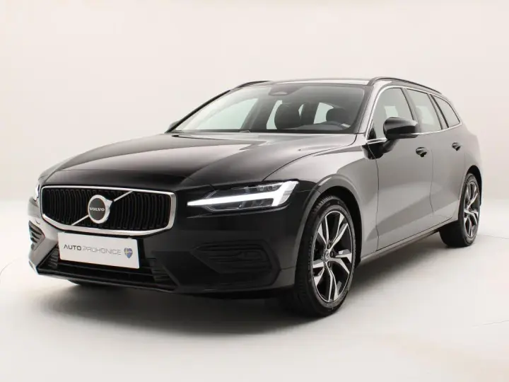 Czarny Volvo V60. Zastanawiasz się, jaki silnik wybrać do tego stylowego kombi?