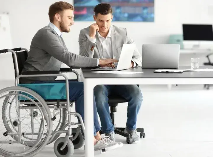 Czy osoba niepełnosprawna może pracować w soboty i niedziele? Oto prawda