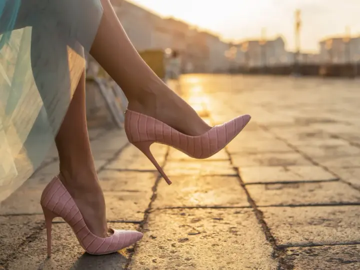 Wygodne obcasy na co dzień: Elegancja bez bólu - Poradnik