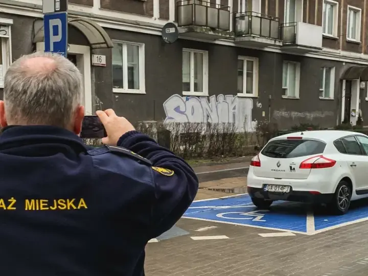 Czy można parkować na kopercie bez osoby niepełnosprawnej? Sprawdź konsekwencje