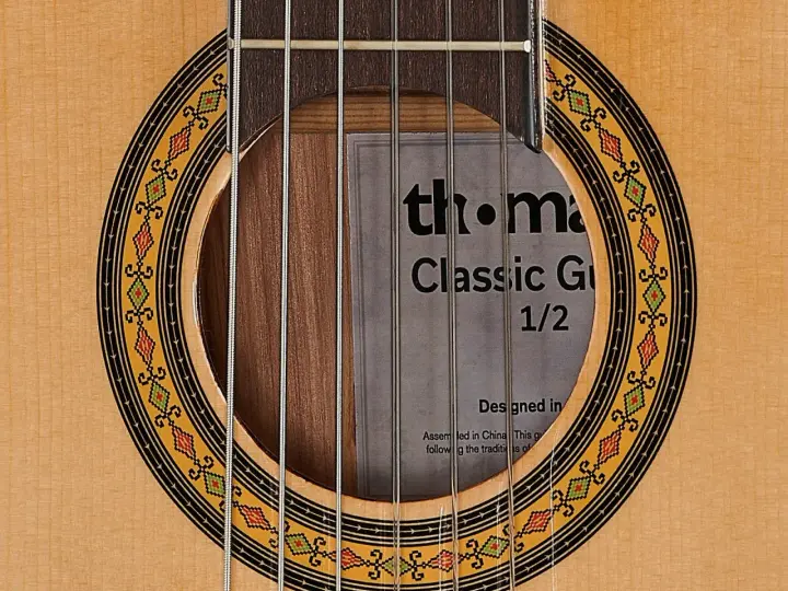 Gitarre kaufen: Der ultimative Ratgeber für Thomann & Co.