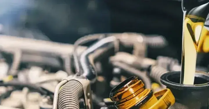 Olej Millers czy Motul – który wybór zapewni lepszą ochronę silnika?