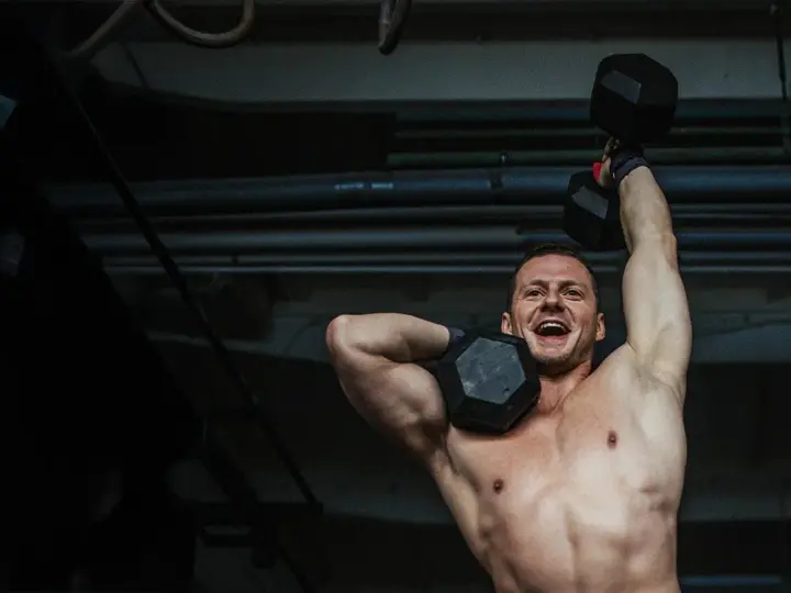CrossFit: Inwestycja w sprawność czy ryzyko? Decyduj świadomie!