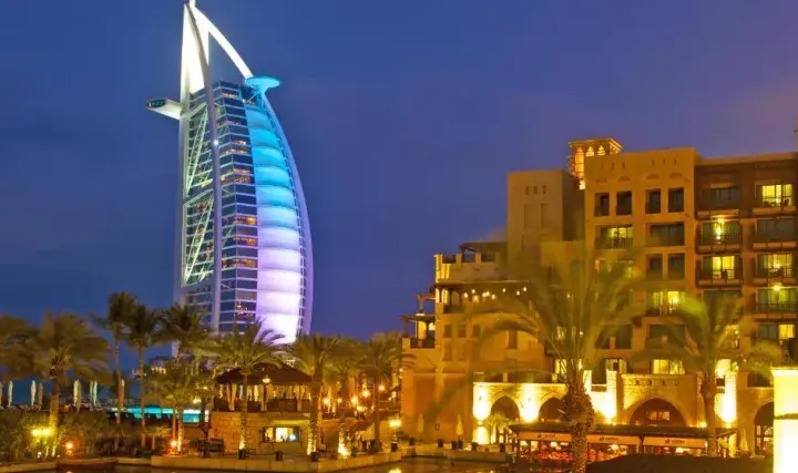 Ile kosztuje hotel w Dubaju? Ceny, które mogą Cię zaskoczyć