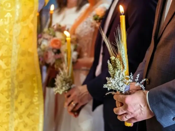 Ślub kościelny: Ile kosztuje? Praktyczny poradnik opłat