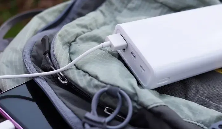 Czy można przewozić powerbank w bagażu podręcznym? Sprawdź zasady!