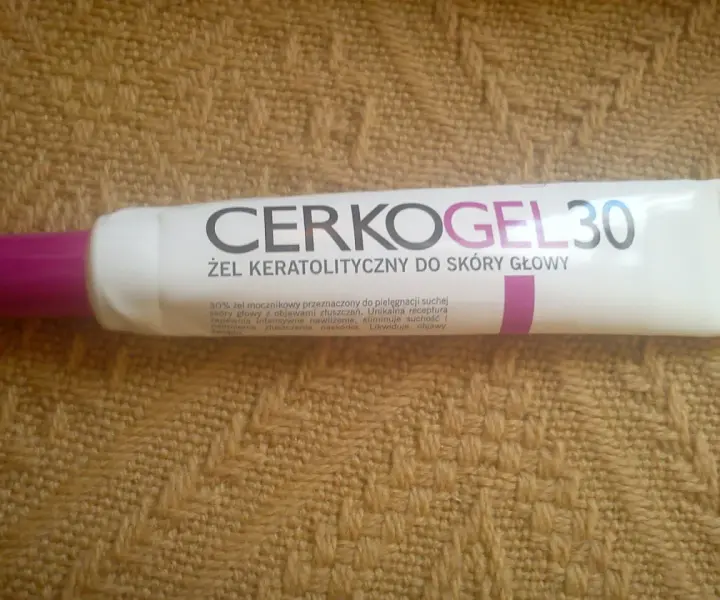 Cerkogel 10, 30, 40 - Jaki żel mocznikowy wybrać na skórę głowy?