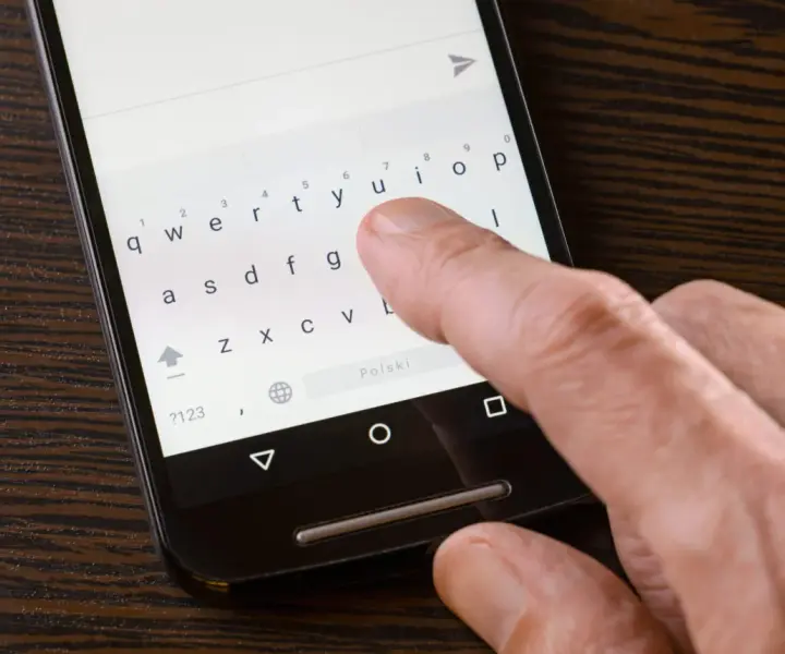 Autokorekta Samsung - Jak włączyć, ustawić i naprawić?