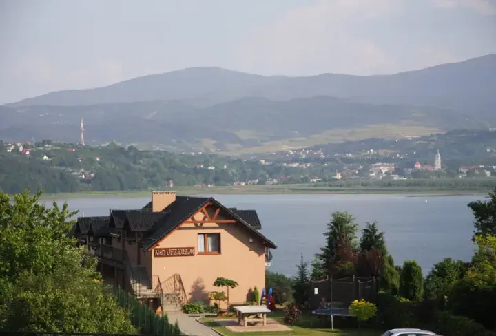 Zarzecze nad jeziorem żywieckim – idealne miejsce na wypoczynek i relaks