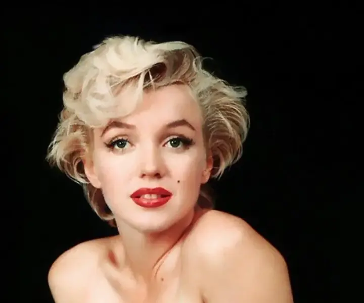 Jak zrobić fryzurę Marilyn Monroe w domu: 6 prostych kroków do sukcesu