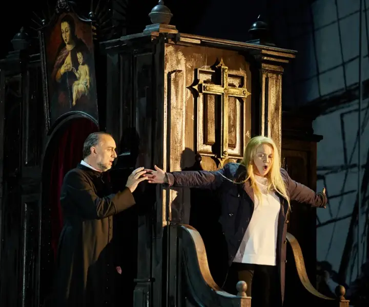 Faust w Teatrze Wielkim Poznań: Mistrzowska Opera Gounoda