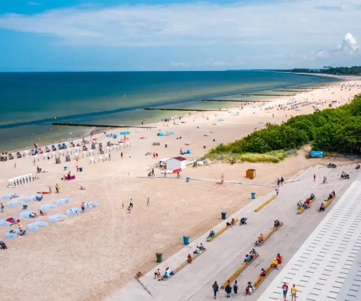 Kołobrzeg plaża wschodnia czy zachodnia - która jest lepsza dla Ciebie?