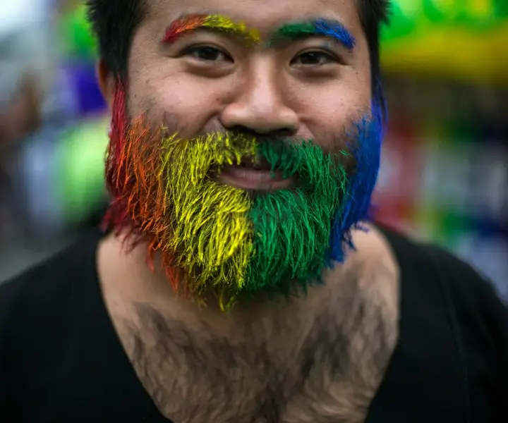Kto jest gejem w sejmie? Odkryj wpływ homoseksualnych posłów