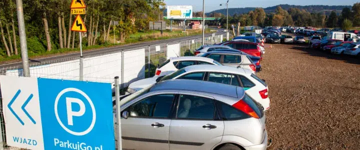 Gdzie zostawić auto w Czorsztynie bez stresu? Miejsca parkingowe