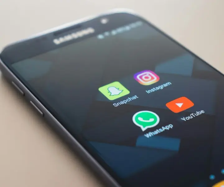 Jak zrobić, aby aplikacja działała w tle na Androidzie bez problemów