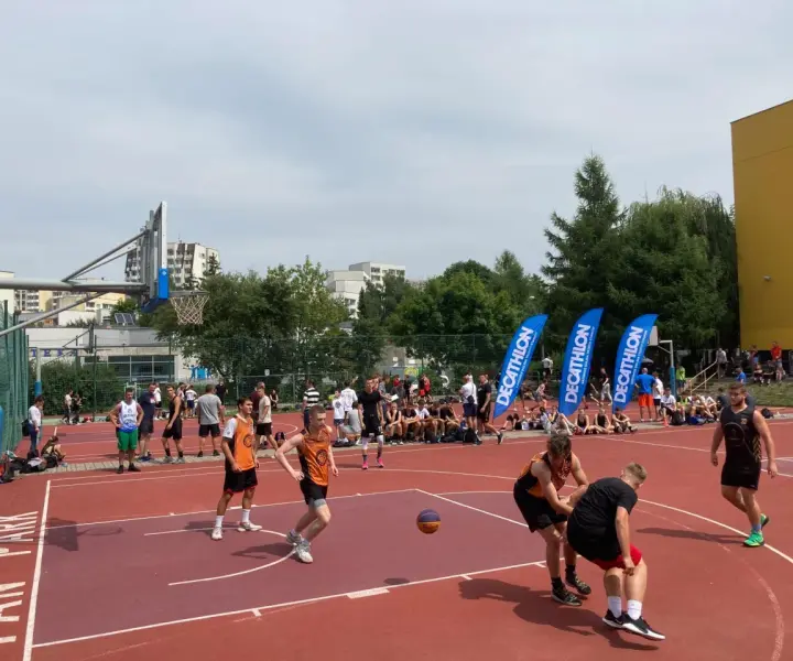 Zajęcia z koszykówki Katowice - Treningi dla dzieci i dorosłych, które rozwijają umiejętności