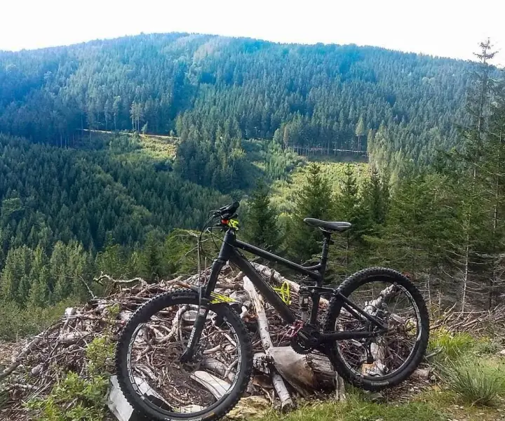 Świeradów-Zdrój trasy rowerowe mapa – najlepsze szlaki na rowerze