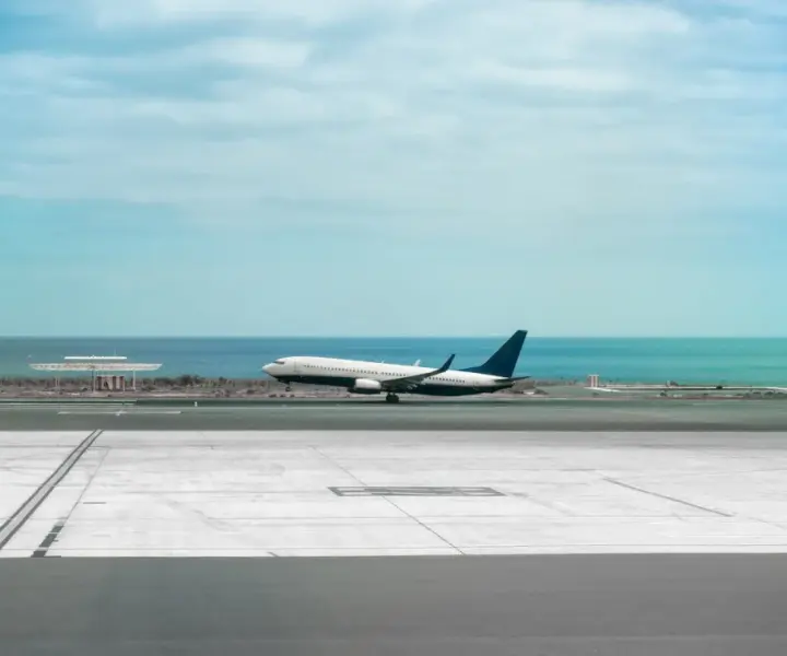 Jak dojechać z lotniska Fuerteventura do Corralejo - najlepsze opcje podróży