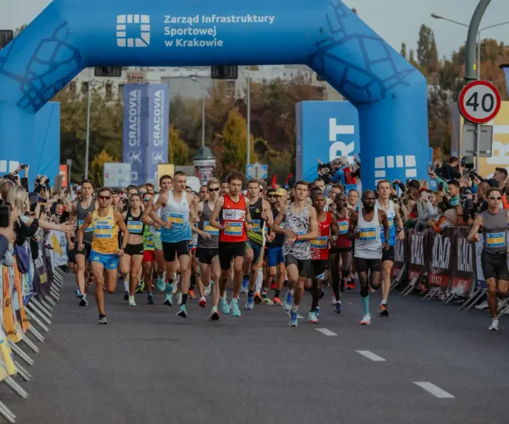 Ile trwa maraton? Czasy elity, amatorów i debiutantów