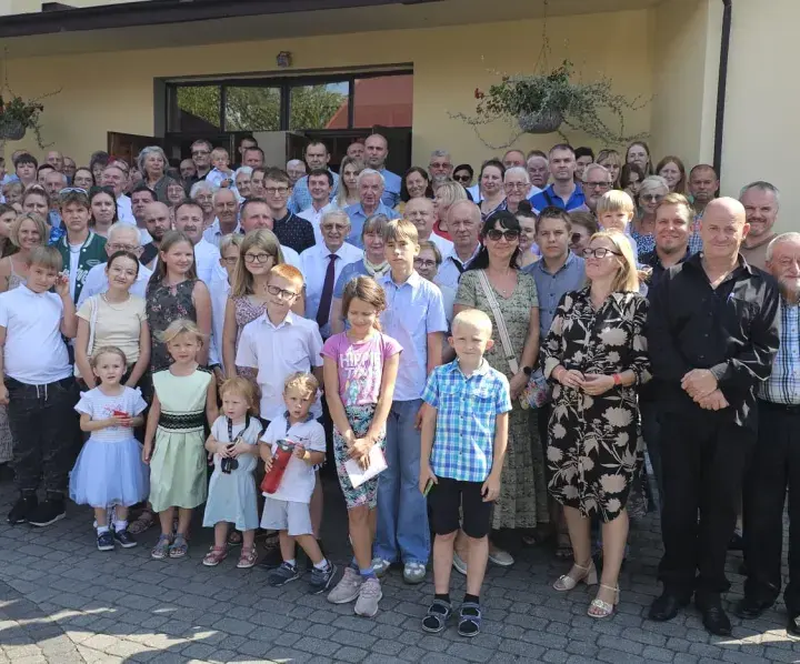 Kościół wolnych chrześcijan: Czy to sekta? Odkryj prawdę