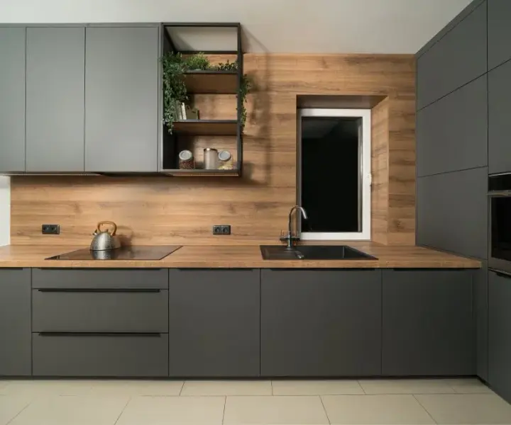 Co położyć na ścianę w kuchni? Odkryj najlepsze materiały i trendy