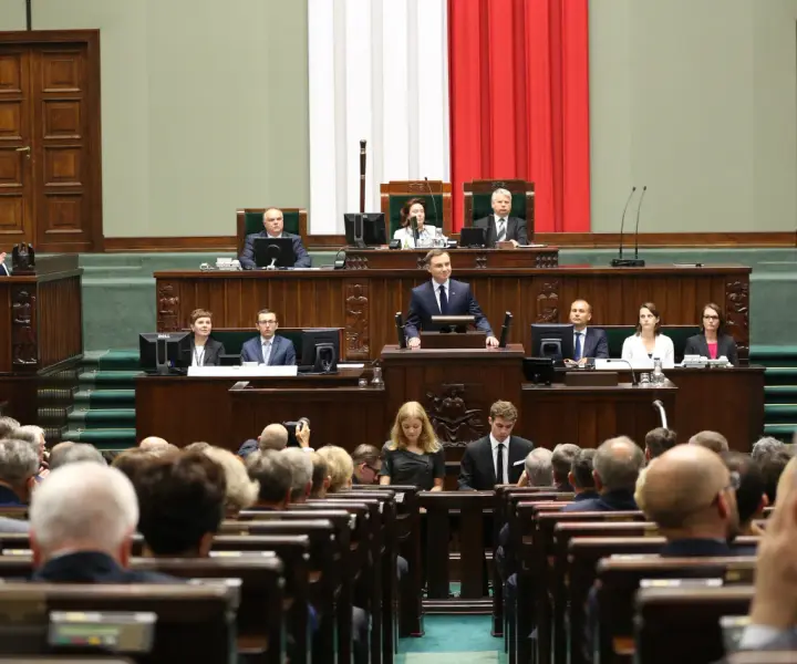Kto tworzy Sejm i Senat? Zrozum wybory i ich znaczenie dla Polski