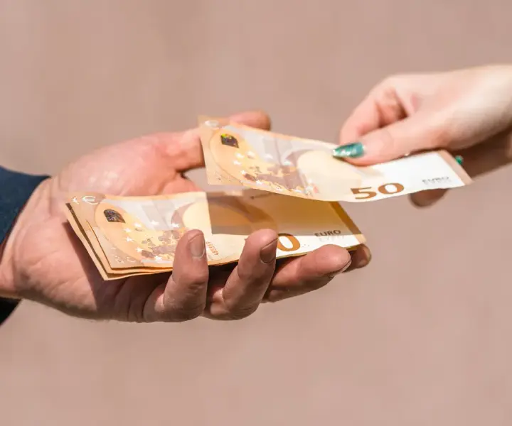 Ile płacą za tynki w Niemczech? Poznaj ukryte koszty i stawki