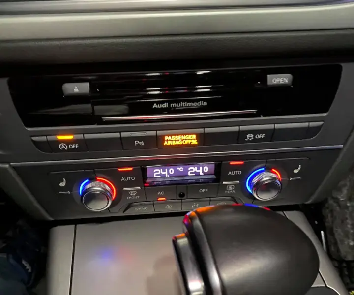 Kluczyk w Audi A6 C7 nie działa? Zobacz gdzie go przyłożyć awaryjnie