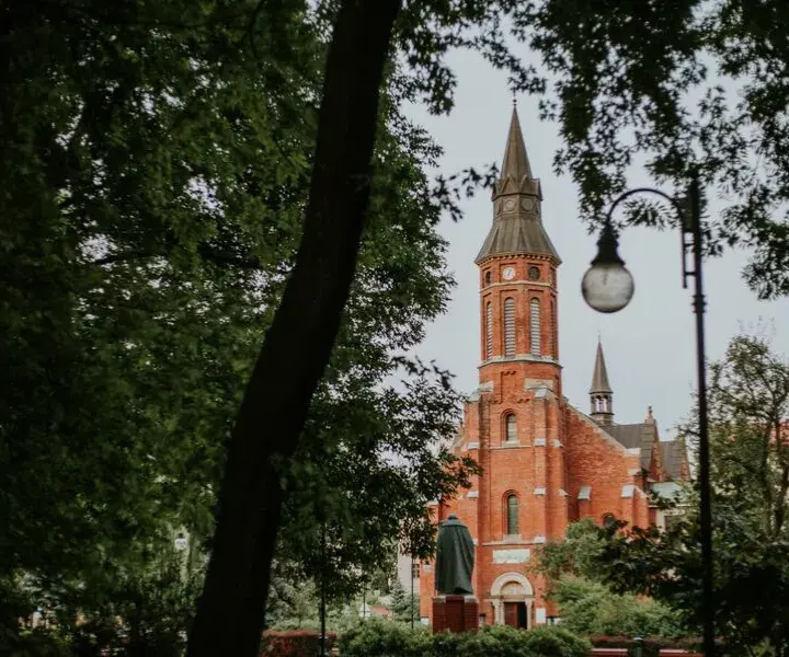 Msza akademicka co to? Odkryj jej znaczenie i harmonogram dla studentów