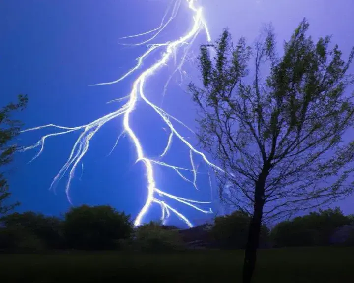 Jak zrobić spektakularne zdjęcia piorunów telefonem - skuteczne porady fotograficzne