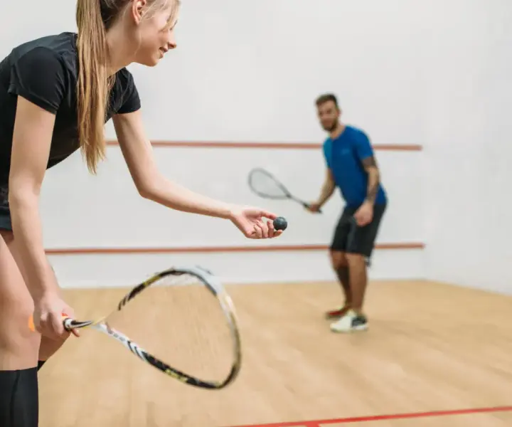 Gdzie zagrać w squash w Pruszkowie? Najlepsze korty i kluby