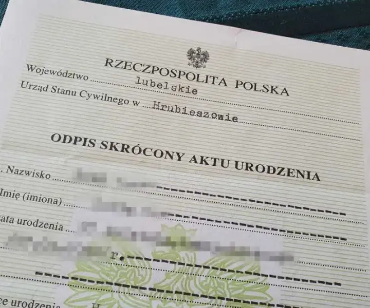 Gdzie dostanę odpis aktu urodzenia? Sprawdź łatwe sposoby uzyskania