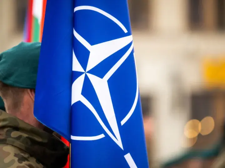 W którym roku powstało NATO? Odkryj kluczowe fakty i znaczenie