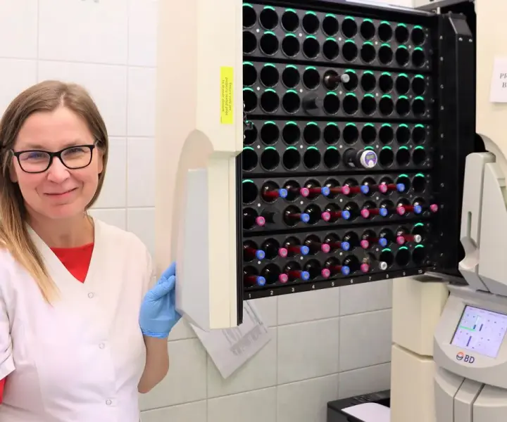 Co po mikrobiologii - Gdzie szukać pracy i ile można zarobić?