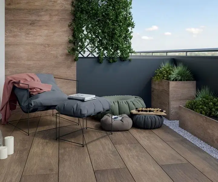 Płytki czy żywica na balkon - co wybrać, aby uniknąć kosztów?
