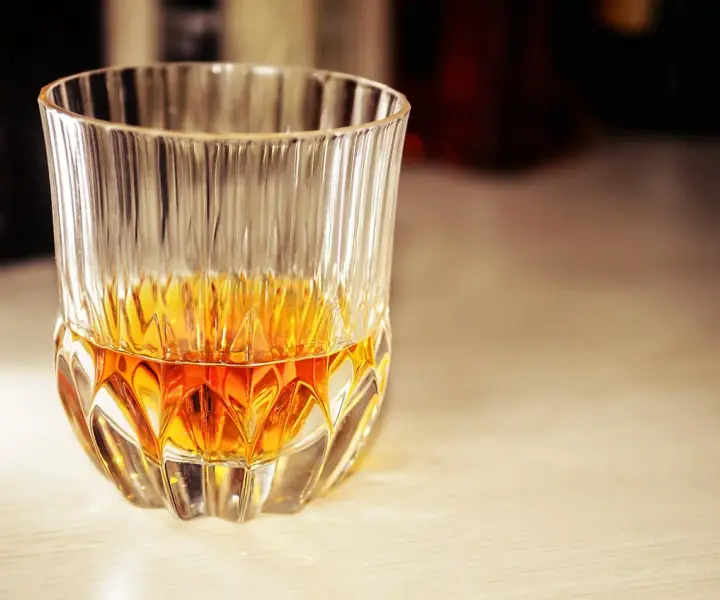 Czy w żałobie można pić alkohol? Umiarkowanie w trudnych chwilach