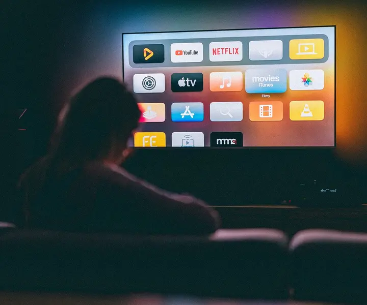 Jak wybrać odpowiednią platformę streamingową dla Twoich preferencji filmowych?