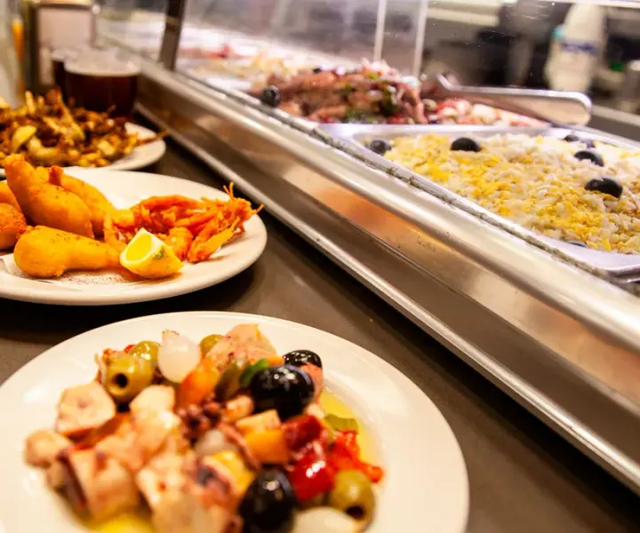 Gdzie tanio i dobrze zjeść w Walencji: 15 sprawdzonych restauracji od 2 EUR