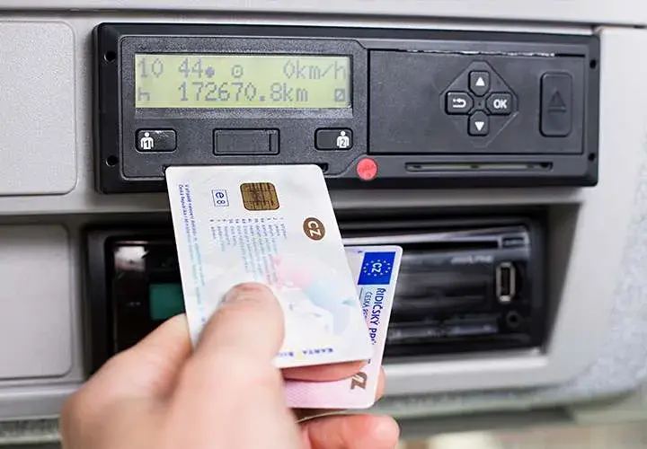 Gdzie można odczytać kartę kierowcy i uniknąć problemów z danymi