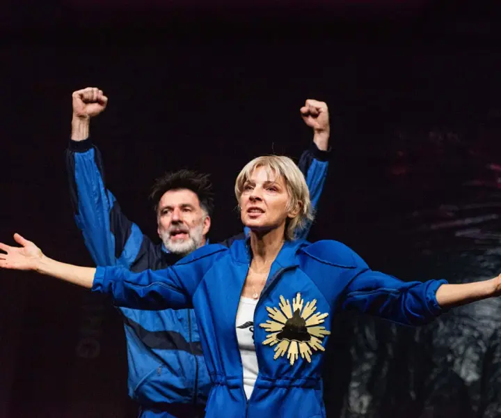 Repertuar Teatru Starego: Aktualne Spektakle i Przedstawienia