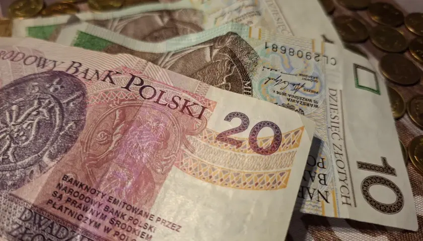 Renta rodzinna do kiedy? Wiek, nauka, praca i wyjątki (2026)