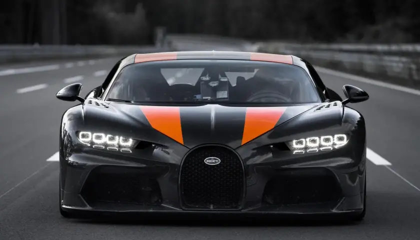 Bugatti Chiron ile do setki – zaskakujące osiągi w 2,4 sekundy