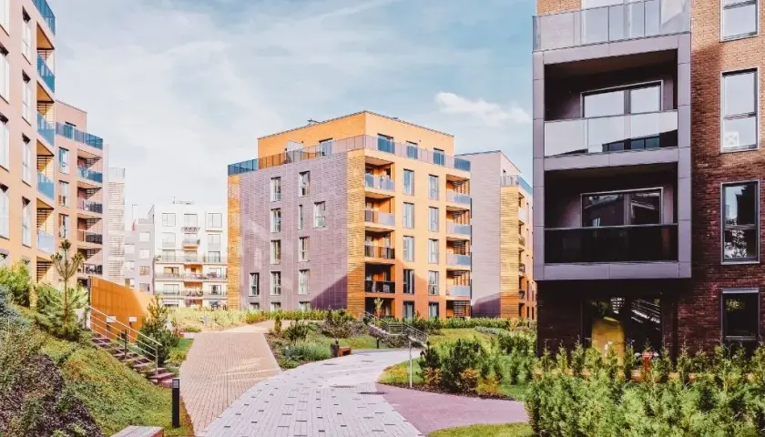 Co wchodzi w skład czynszu za mieszkanie własnościowe? Sprawdź koszty