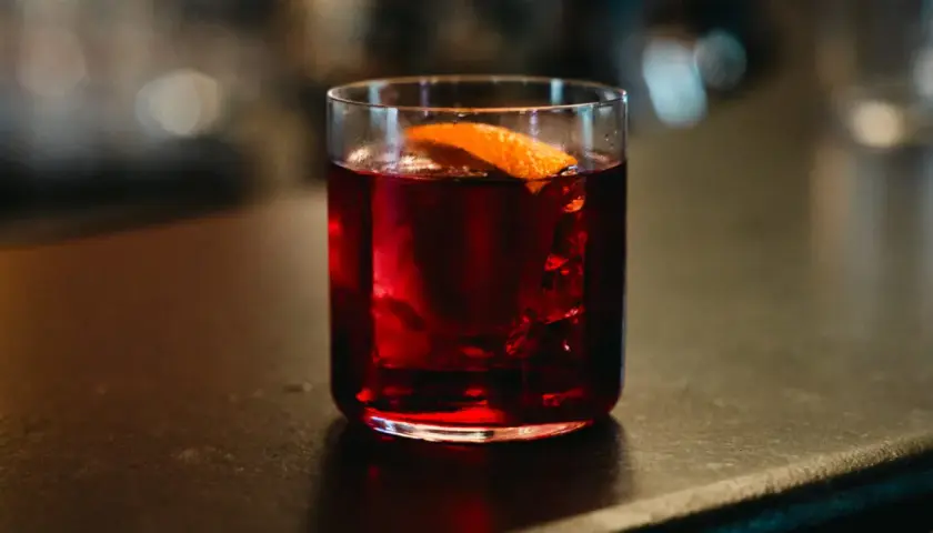 Najlepsze drink bary w Poznaniu: Gdzie znaleźć wyjątkowe koktajle