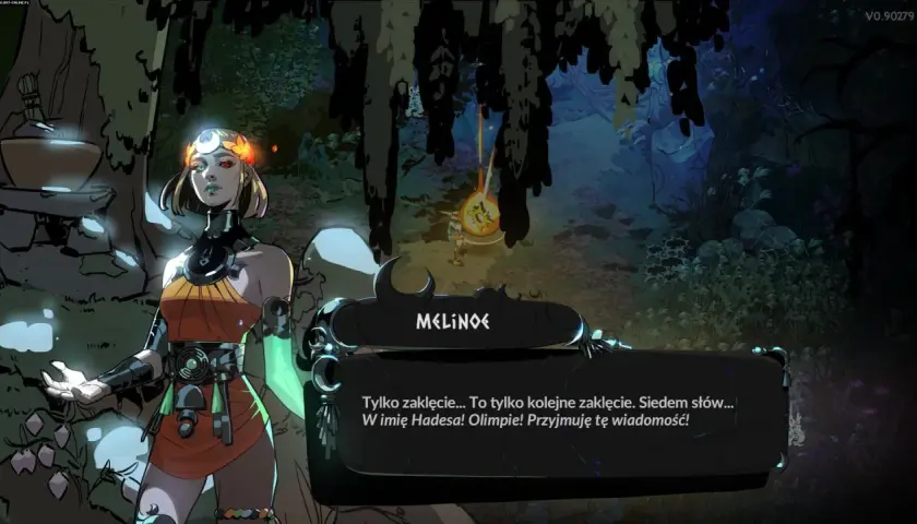 Melinoë z Hades 2, w pomarańczowej sukience, mówi: "Tylko zaklęcie... Siedem słów... W imię Hadesa!".