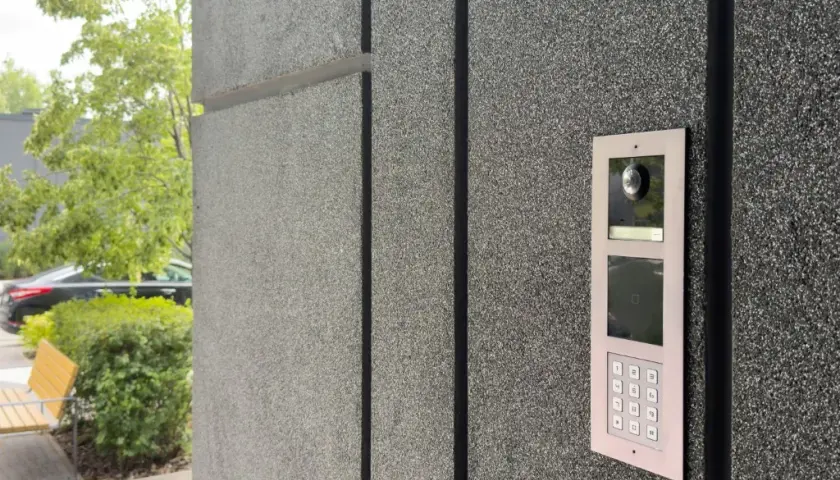 Jak podłączyć domofon 5-żyłowy w bloku: 8 kroków dla każdego