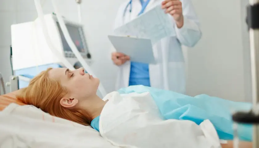 Dlaczego pacjent nie wybudza się ze śpiączki farmakologicznej? Przyczyny i skutki