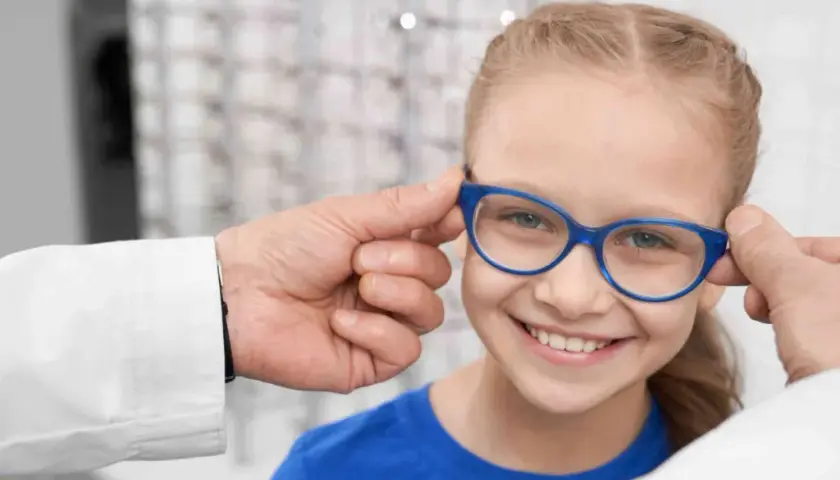 Jak wygląda badanie wzroku u 3 latka? Co warto wiedzieć przed wizytą