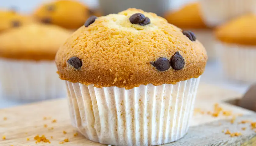 Ein köstlicher Schoko-Muffin, perfekt für ein schnelles Muffins Rezept einfach.